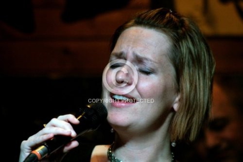 DeROOIJ CAROLINE 2011